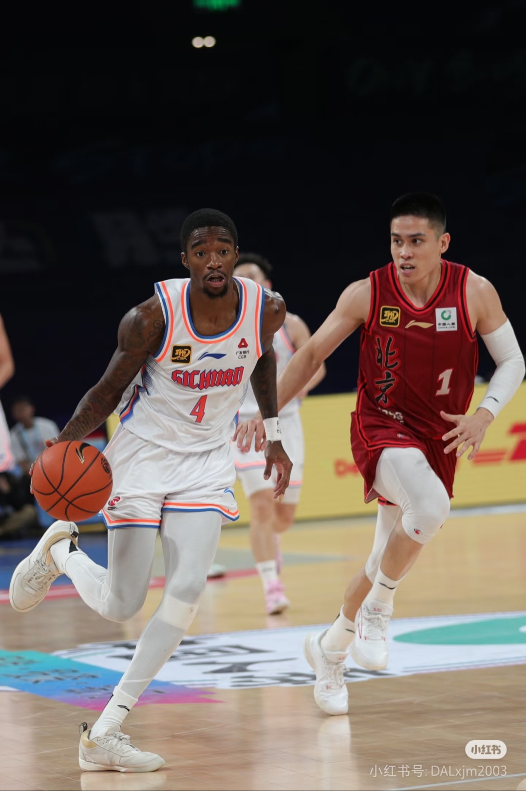 福建队完胜篮网，周琦带队取胜