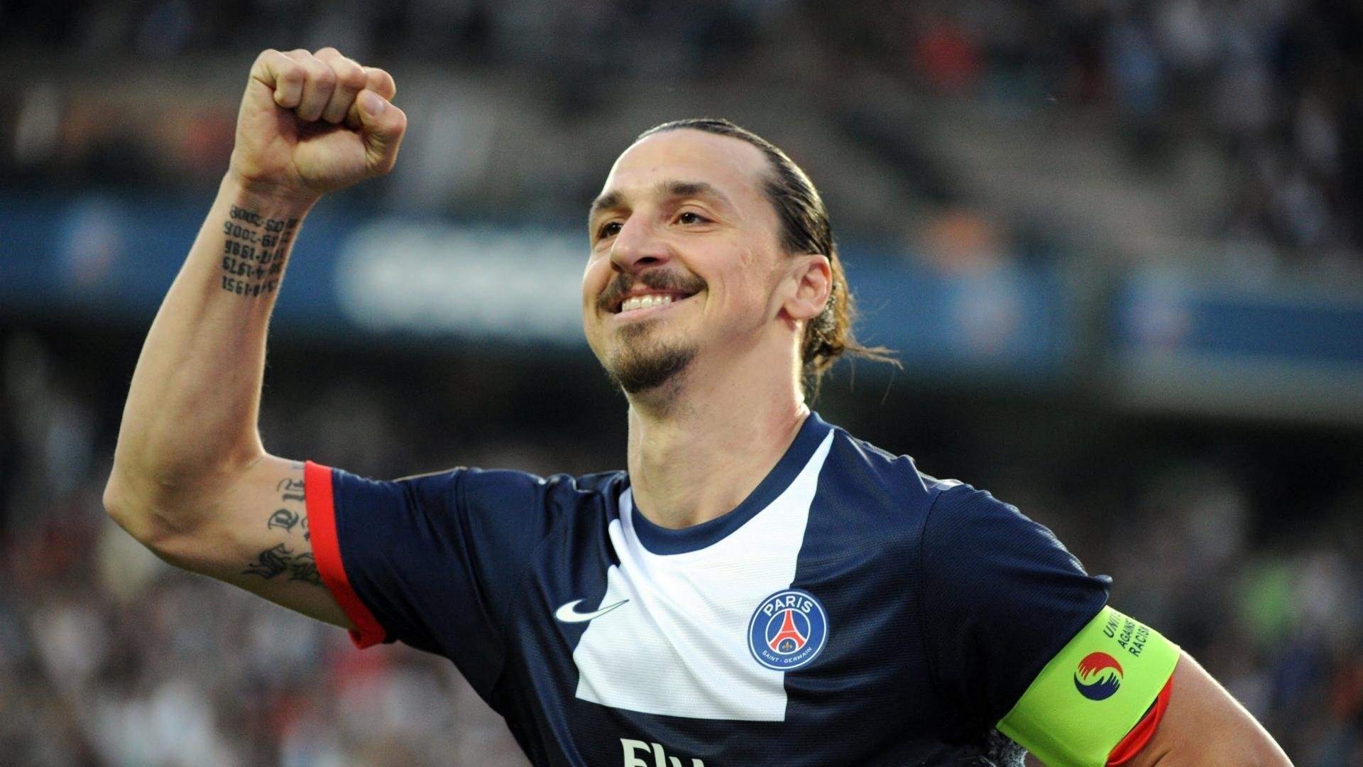 波兰强压丹麦，苏亚雷斯成为关键先生，当不可能在绿茵场绽放