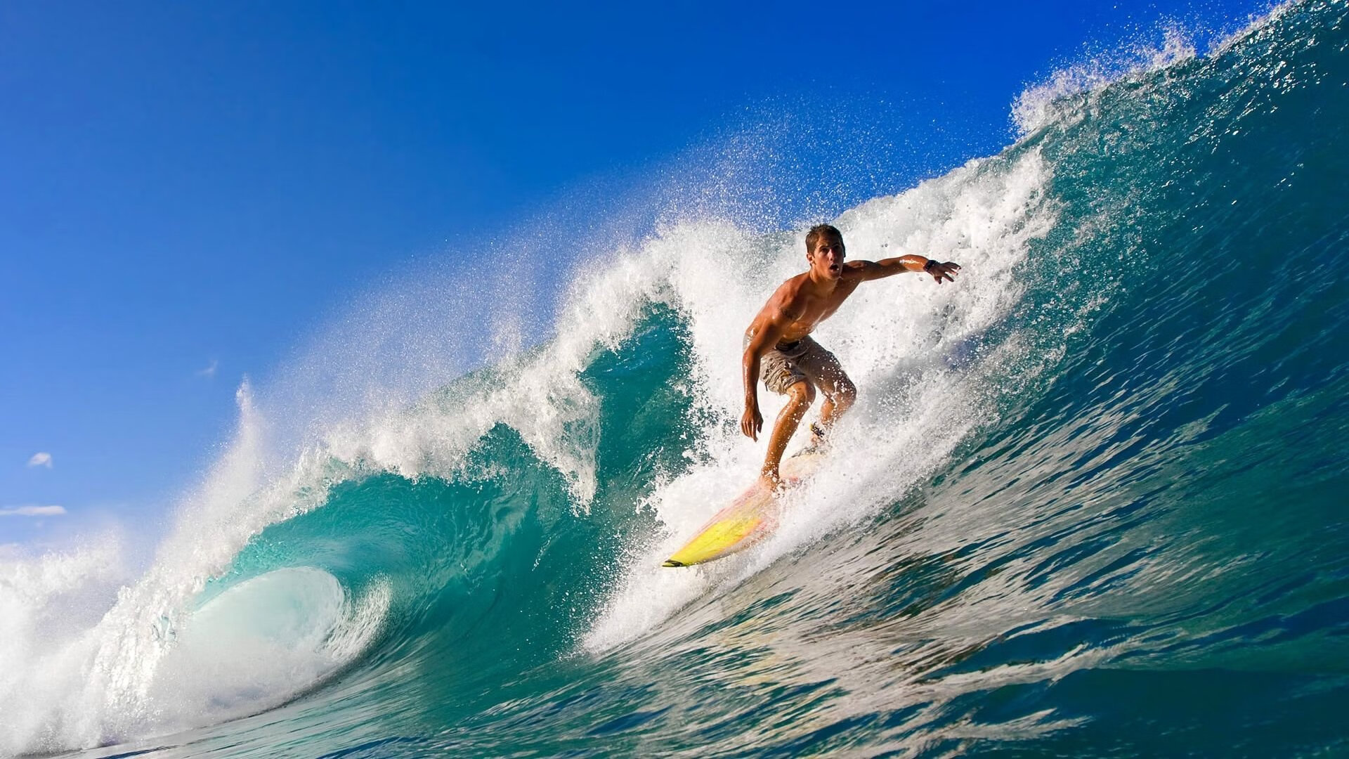 那不勒斯争冠战,当迪巴拉的魔法撕碎曼城的钢铁城墙